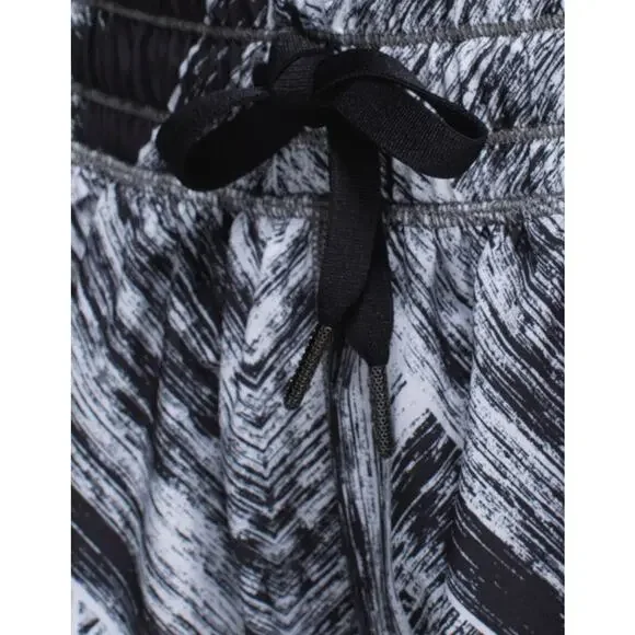 Lululemon Jet Crop *Full-On LuonHeat Wave White BlackSz 4 NWOT - Picture 7 of 10